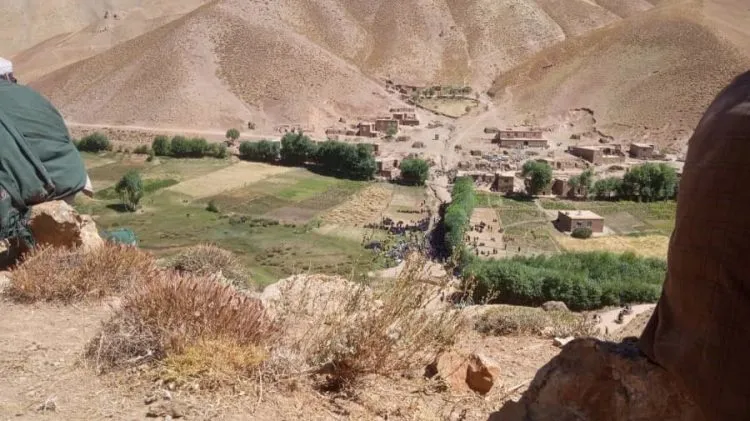 روستای قرودال در ولسوالی سنگ‌تخت‌ و بندر دایکندی (ارسالی)